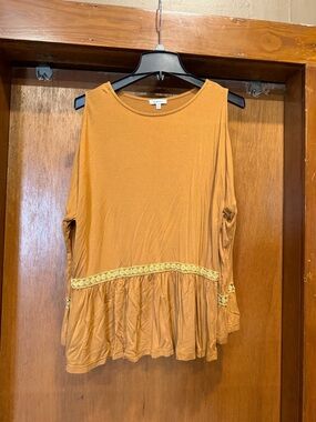 Boutique long sleeve shirt